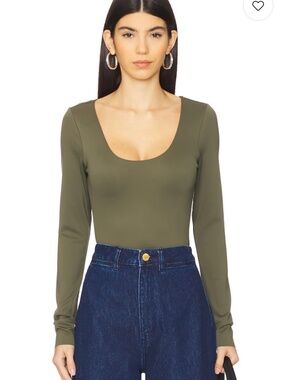 Sculpting Scoop Long Sleeve Bodysuit